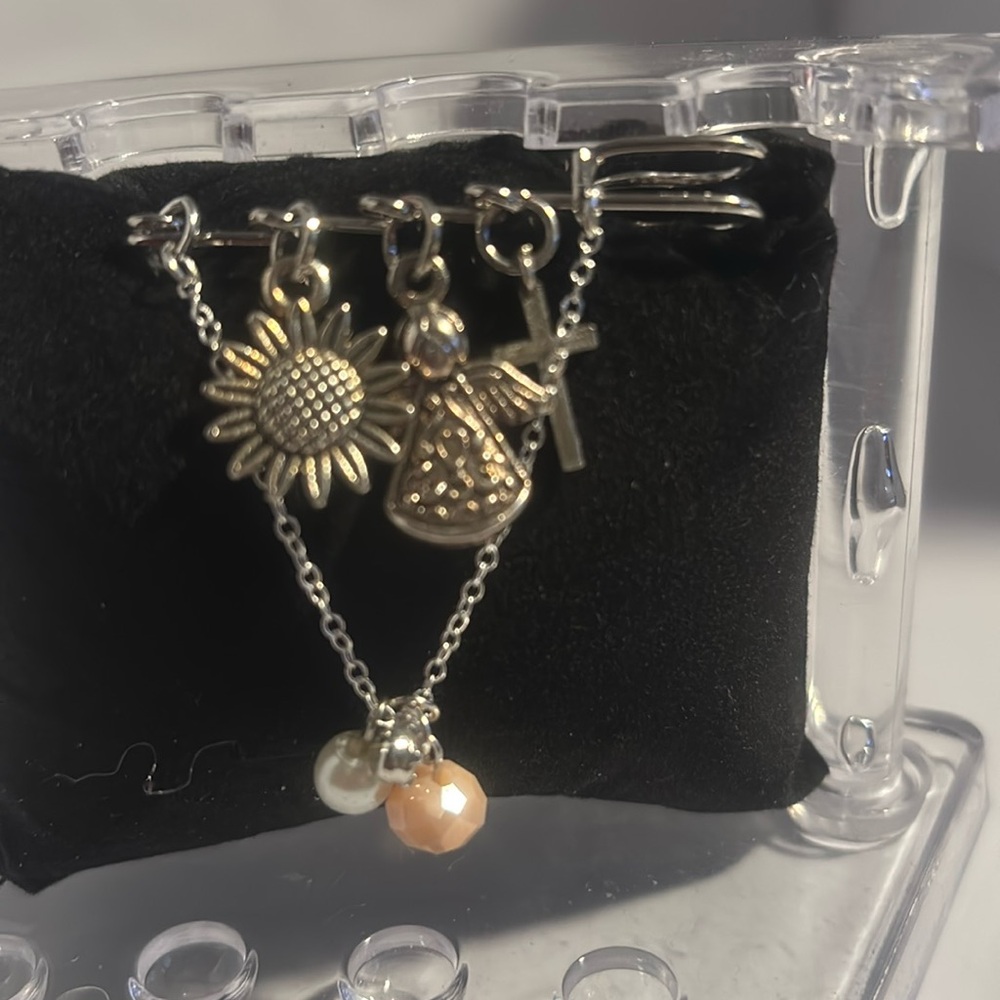 Pin Brooch